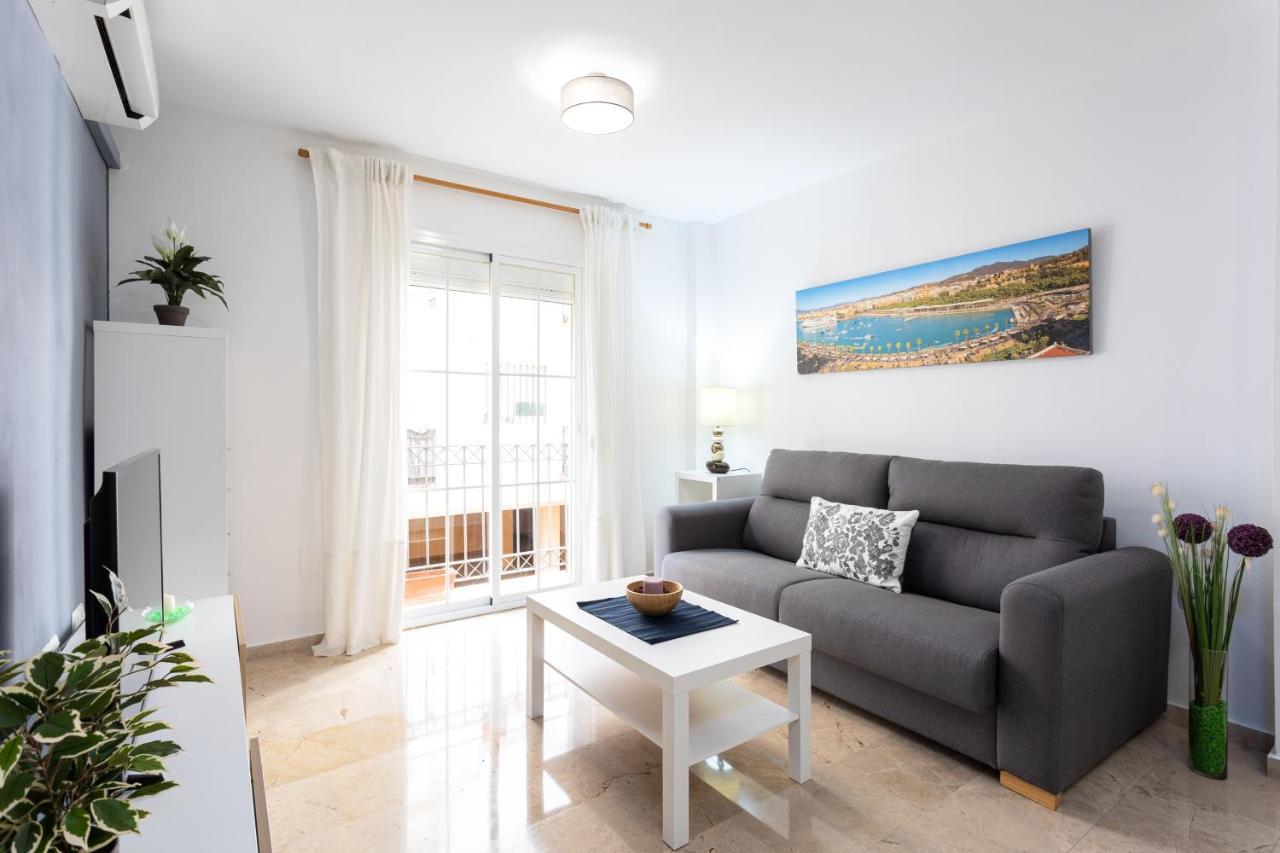 Holidays2Malaga Capuchinos French Balconies, Private Parking, Wifi & Air Con Málaga Exterior foto