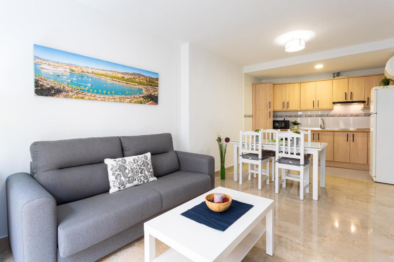 Holidays2Malaga Capuchinos French Balconies, Private Parking, Wifi & Air Con Málaga Exterior foto